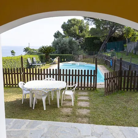 Perla Sul Mare Con Piscina Apartment San Lorenzo al Mare
